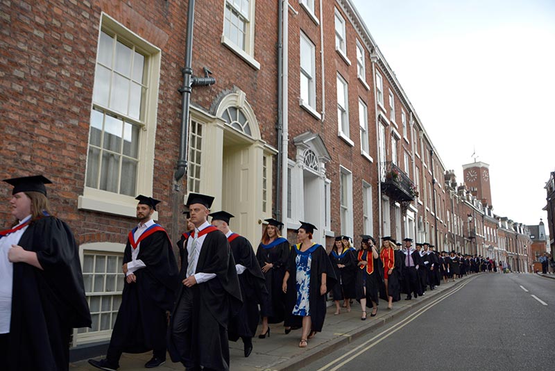 Record Number of Higher Education students graduate from scg