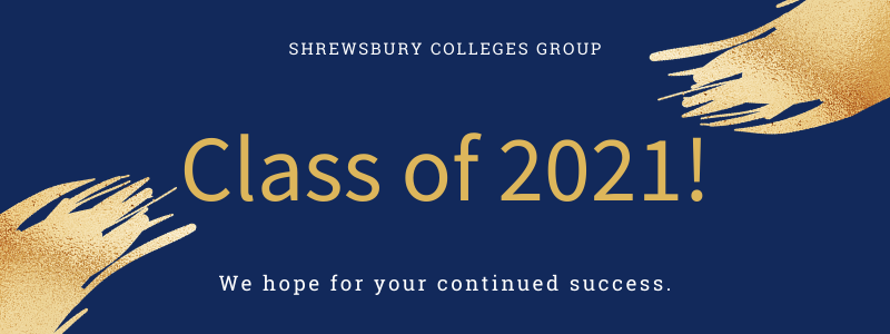 Class 2021 Banner in Navy and Gold