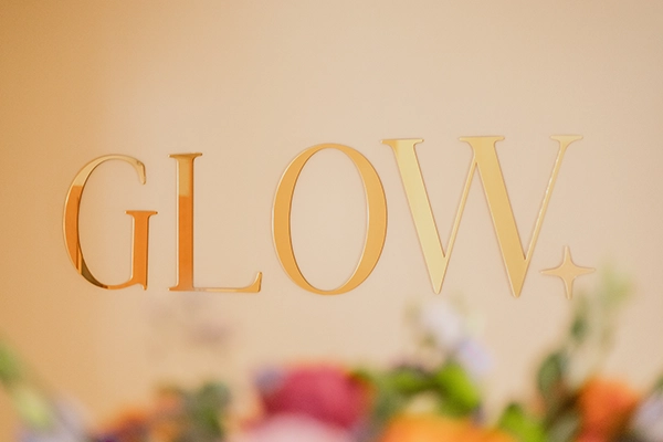 Glow Salon Sign